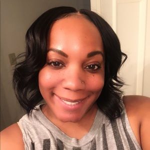 Meet your Posher, Christin